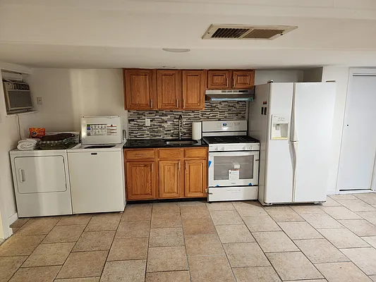 Rented by Karyn Shipsey, LREB | media 1