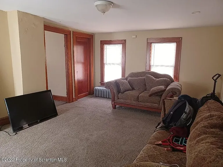 415 Maple St #2 — Photo 10