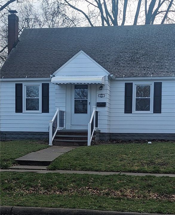 1st image of 309 W 35th St