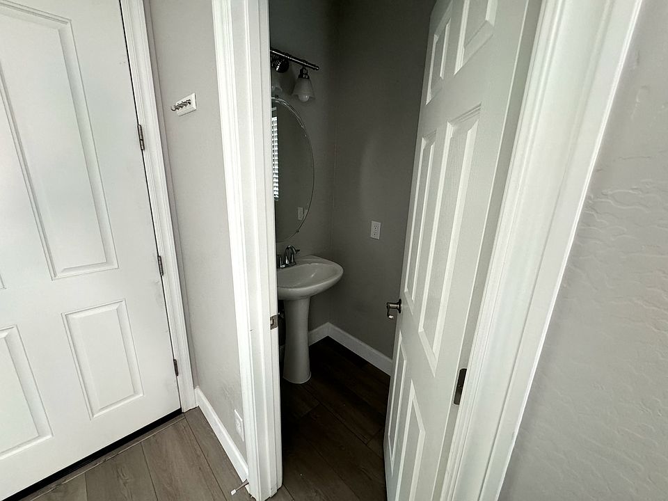 1st image of 19190 E Superstition Ct