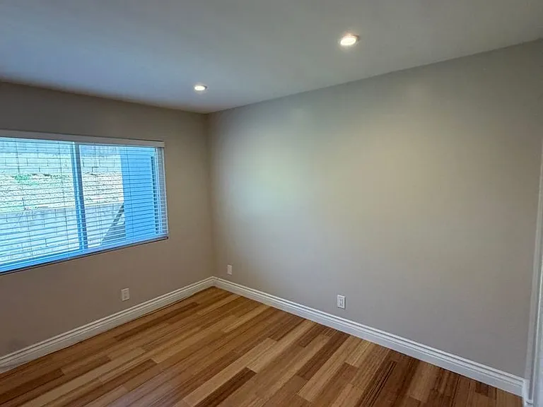 927 Redlen Ave — Photo 41
