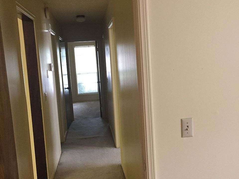 2nd image of 2922 S 111th E Ave #One