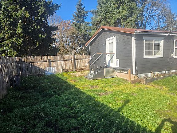 2nd image of 300 Reston Ave