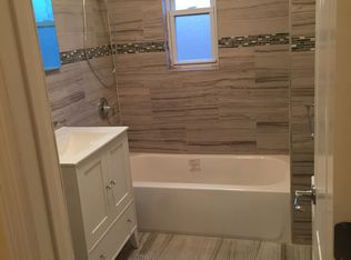 396 1st St, Kahului, HI 96732