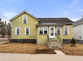 756 W 9th Ave, Oshkosh, WI 54902