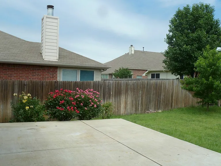 324 Highland Glen Dr — Photo 5