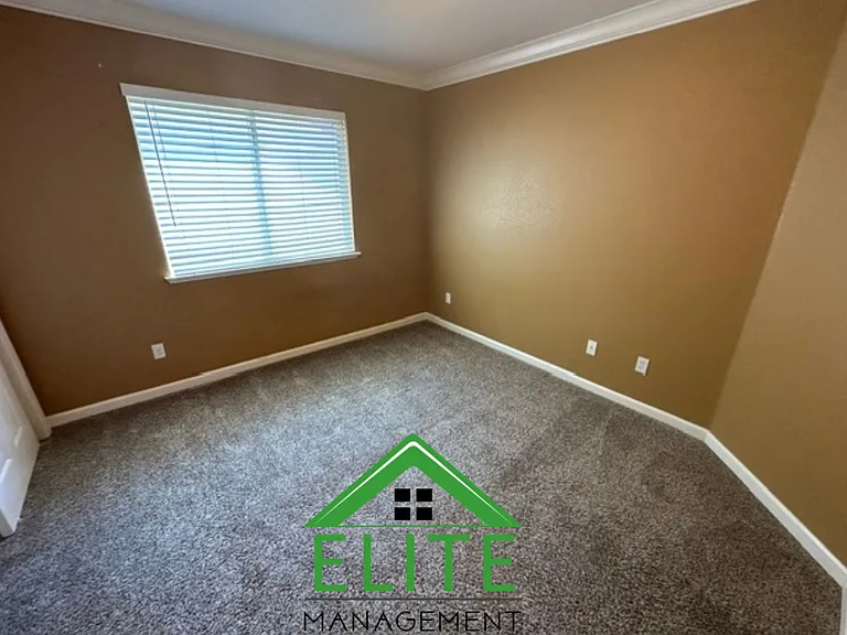 1888 Spaletta Way — Photo 21