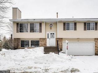 1909 Bielenberg Dr, Woodbury, MN 55125