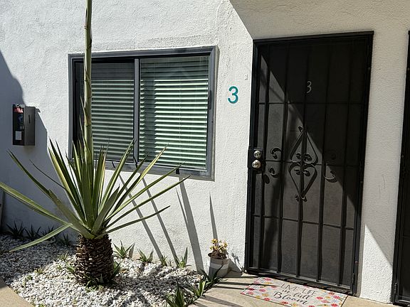 5th image of 2461 Linden Ave APT 3