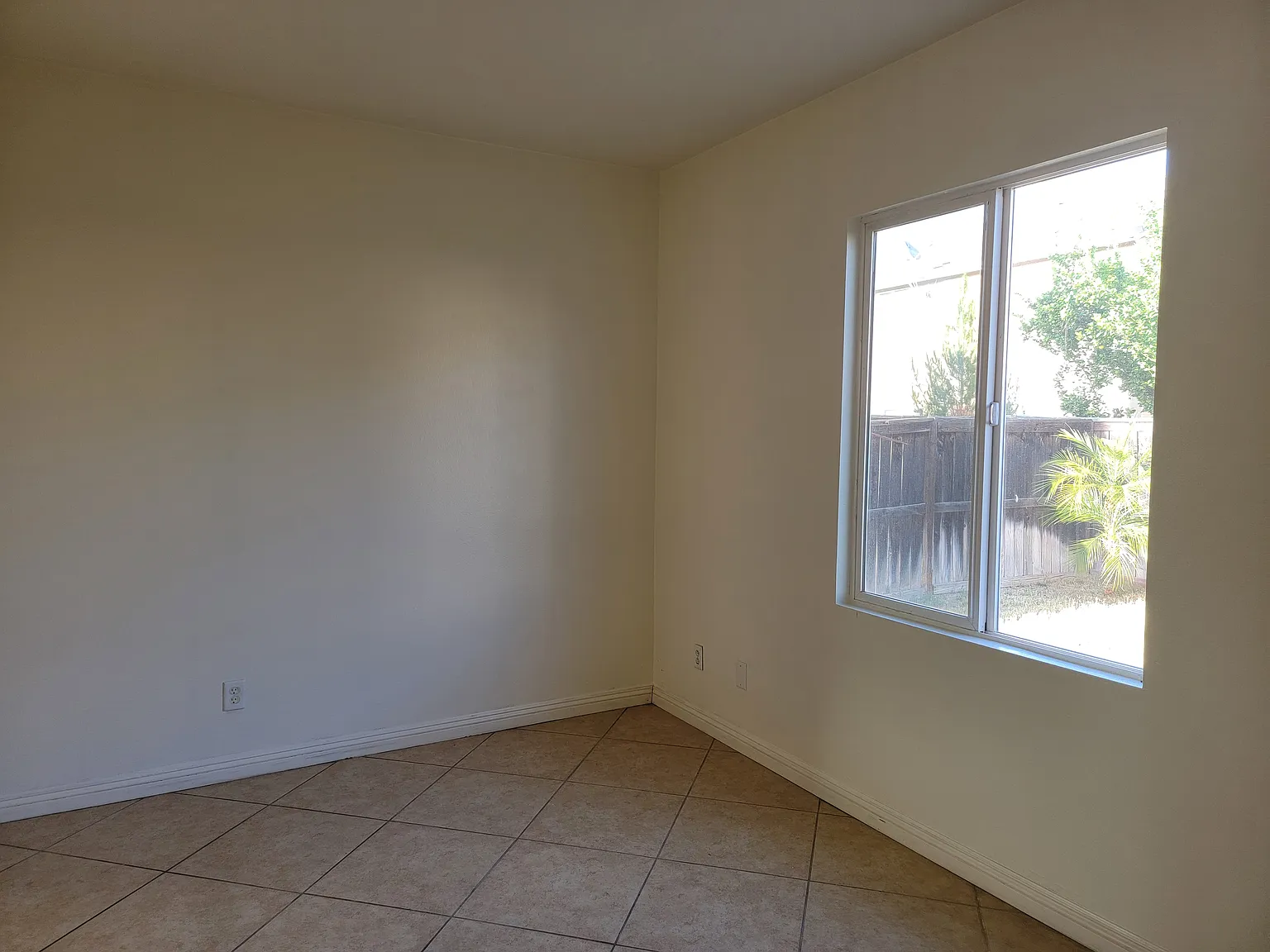 El Nido Ave, Perris — Photo 4