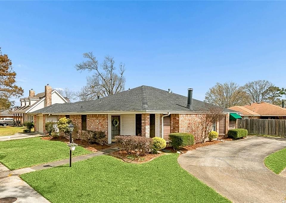 1st image of 321 Longview Dr