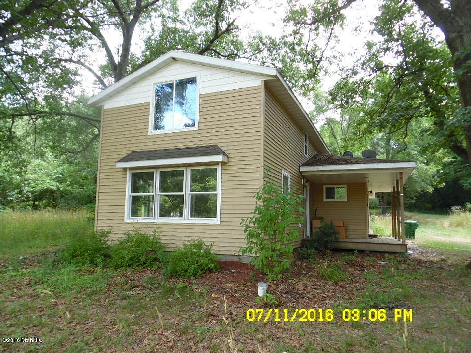 1st image of 23943 Morton St