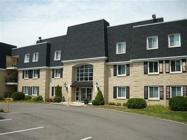 5548 Spring Brook Rd APT 311 photo 1