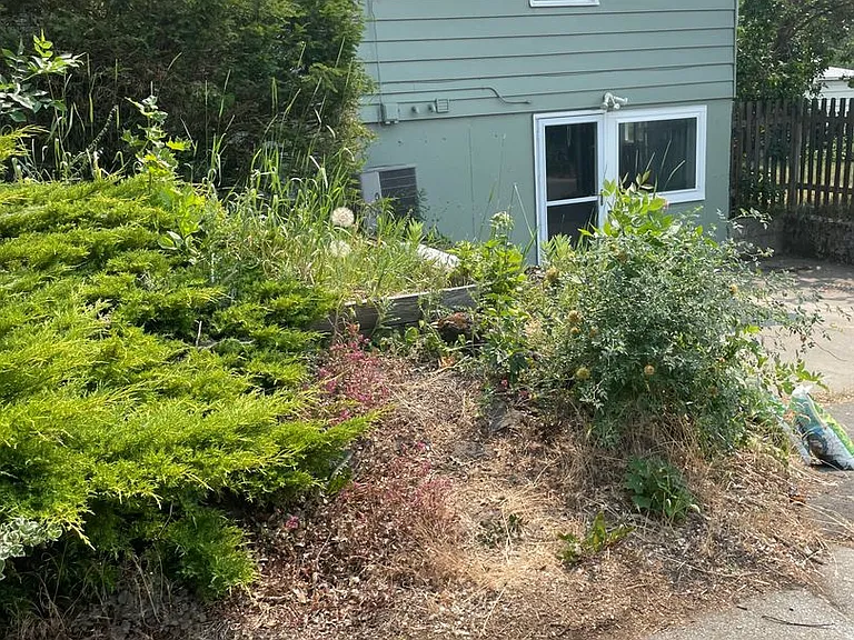 705 SE High St — Photo 5