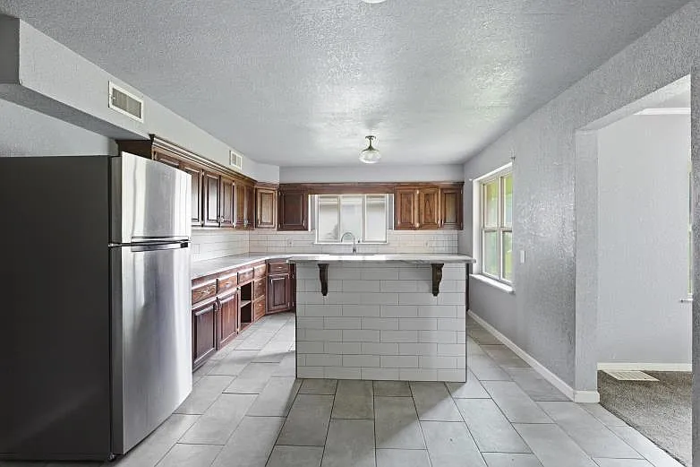 1707 South Broadway Boulevard - 1 — Photo 3