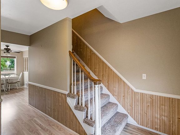 2nd image of 1553 Wedgewood Ln