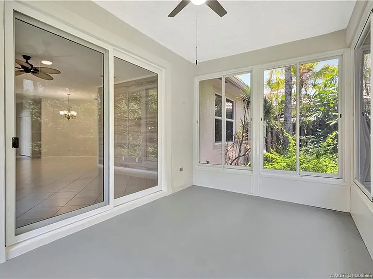 6797 SE Warwick Ln — Photo 32
