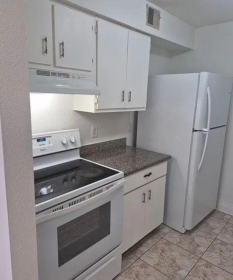 9110 Tudor Dr #106 — Photo 11