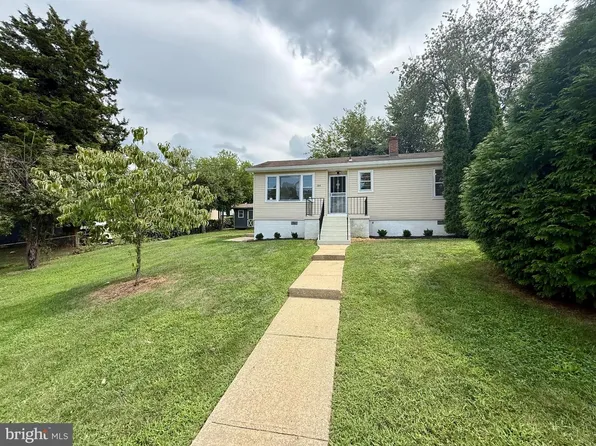 1212 Elfin Ave, Capitol Heights, MD 20743