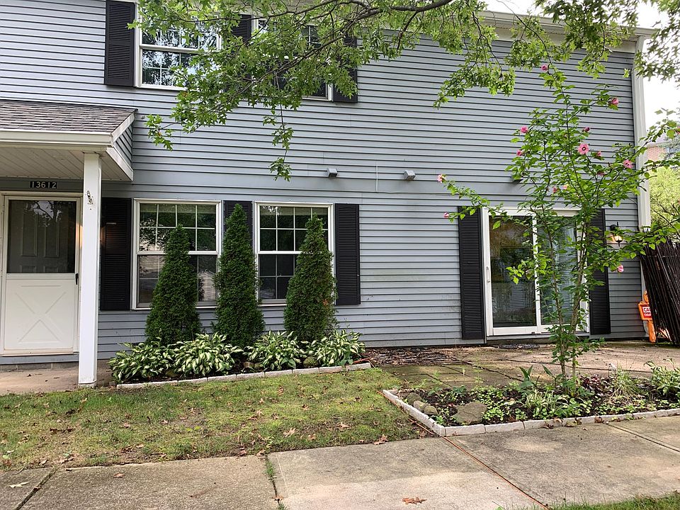 1st image of 13612 Oakbrook Dr
