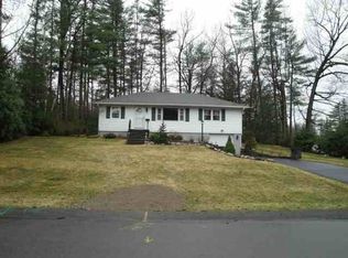 2 Shepard Dr, Guilderland, NY 12203