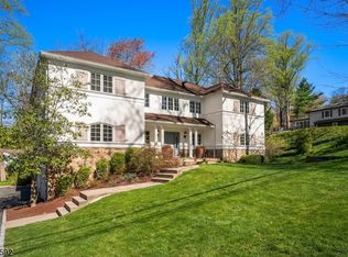 51 Headley Rd, Morristown, NJ 07960