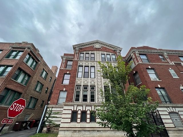 1st image of 5132 S Drexel Ave Unit 2D