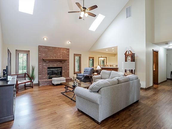 5th image of 4534 Fairhope Dr