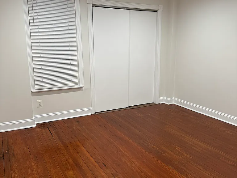 546 Walnut St #1 — Photo 9