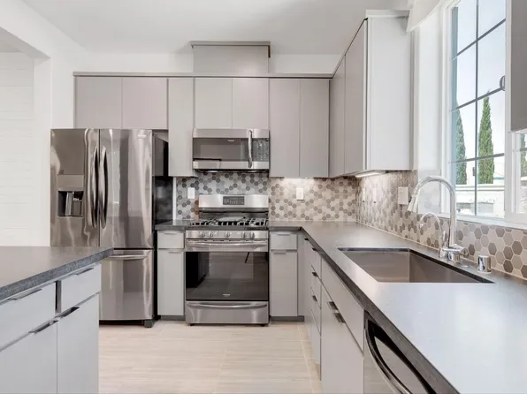 3131 Bobwhite Ct, West Sacramento, CA 95691