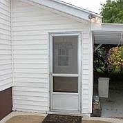 4th image of 545 Elder St
