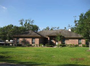 2202 Gill Rd, Dickinson, TX 77539
