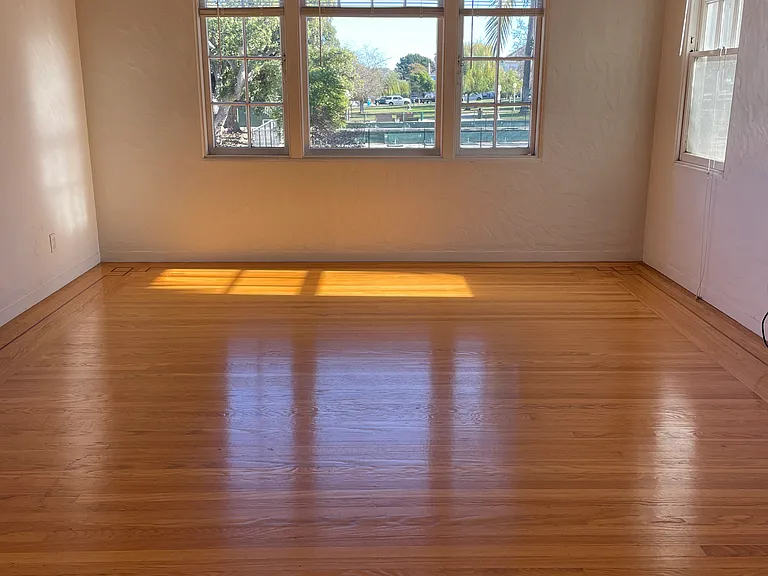 1229 Sacramento St #1 — Photo 5