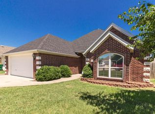 730 Walker St, Centerton, AR 72719