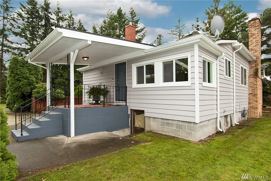 32814 3rd Ave photo 1
