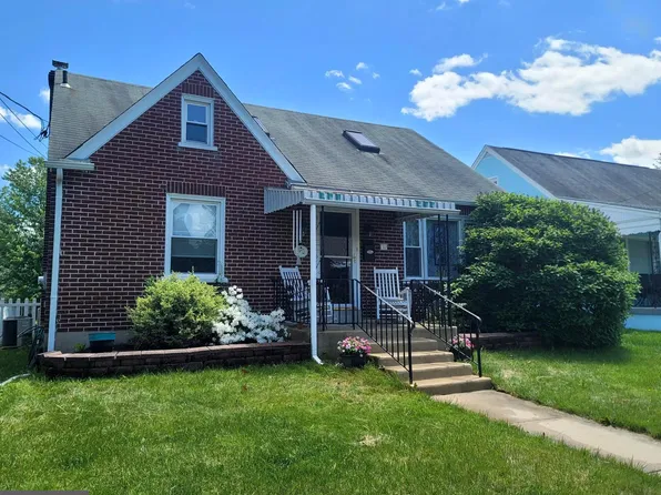 70 W Hamlin Ave, Telford, PA 18969
