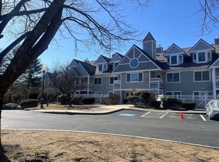 661 Lowell St UNIT 12, Lexington, MA 02420