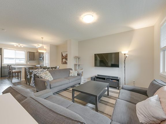 2nd image of 2270 Glenridding Blvd SW