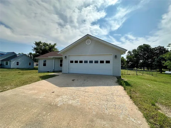 108 Melisa St, Sikeston, MO 63801