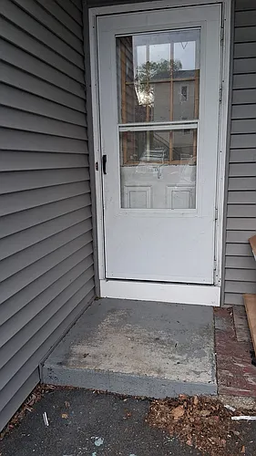 102 Spring St #4 Photo 1
