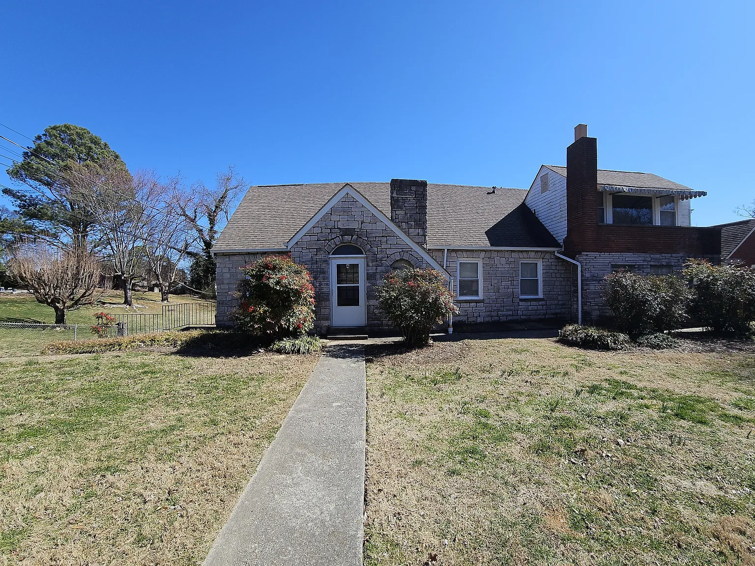 807 Gresham Road - 4 — Photo 1