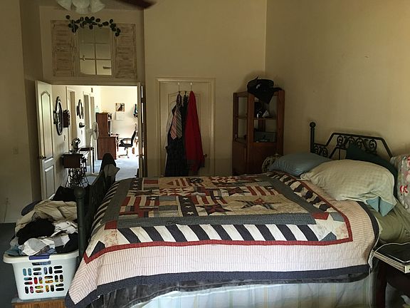 5th image of 14034 Dale Ct