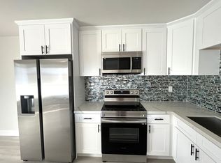 Dunlop 15, San Diego, CA 92111