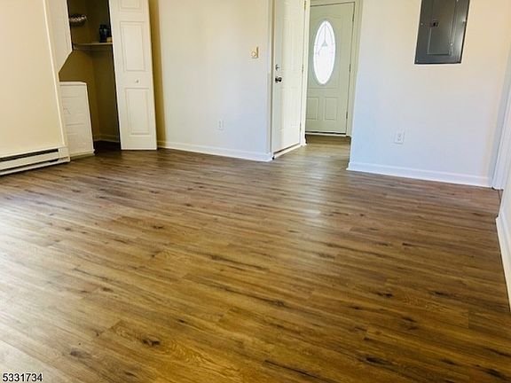 4th image of 250 Spring St #2