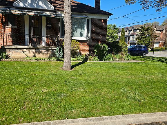 4th image of 519 Douglas Ave