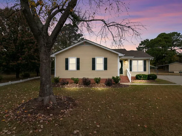 108 Celeste Cir, Erwin, NC 28339