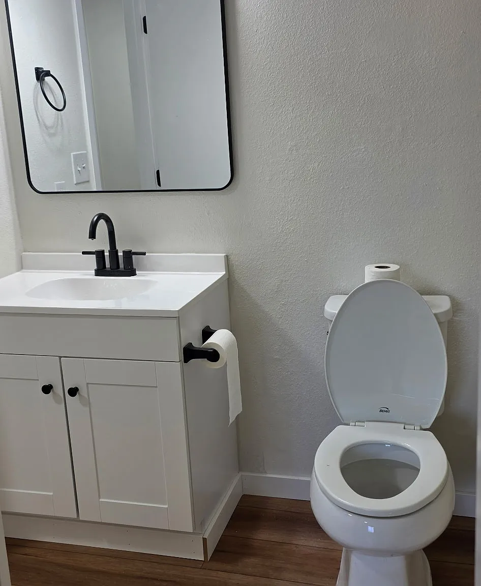 2 bed, 850 sqft, $1,800 — Photo 3