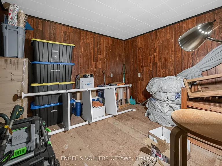 2548 Hanlon Ave — Photo 17