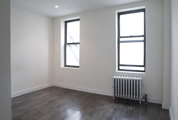 Rented by Kahen Properties | media 16