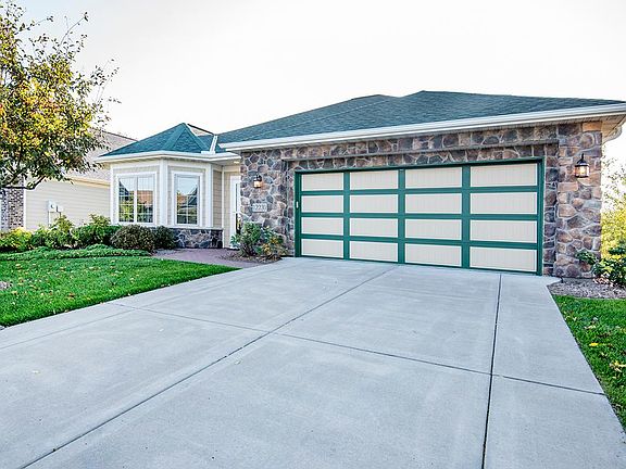 2nd image of 12230 Midway Cir NE